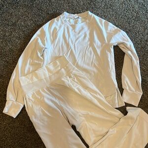 Athleta travel outfit